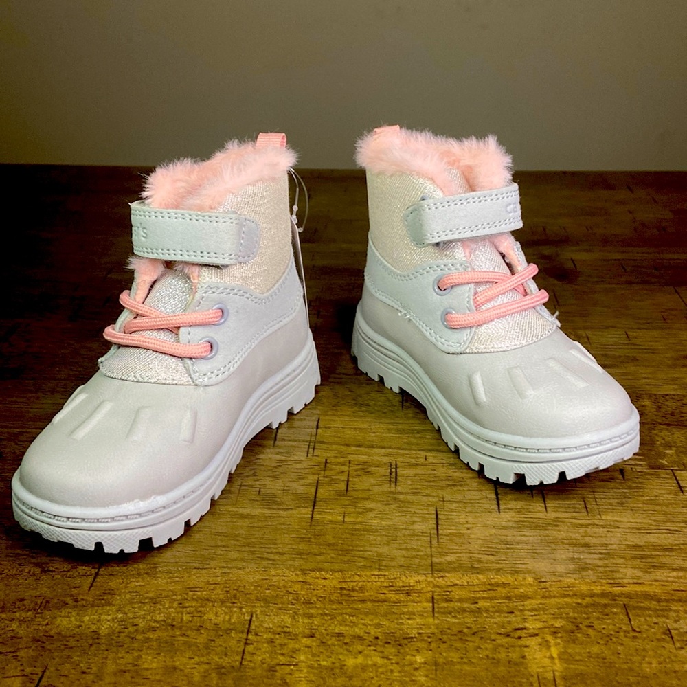Carter’s Boot for Girls. Size 7